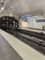 1700335569-421.jpg