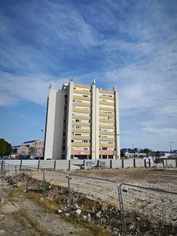1788770990949_h6wx0j.jpg